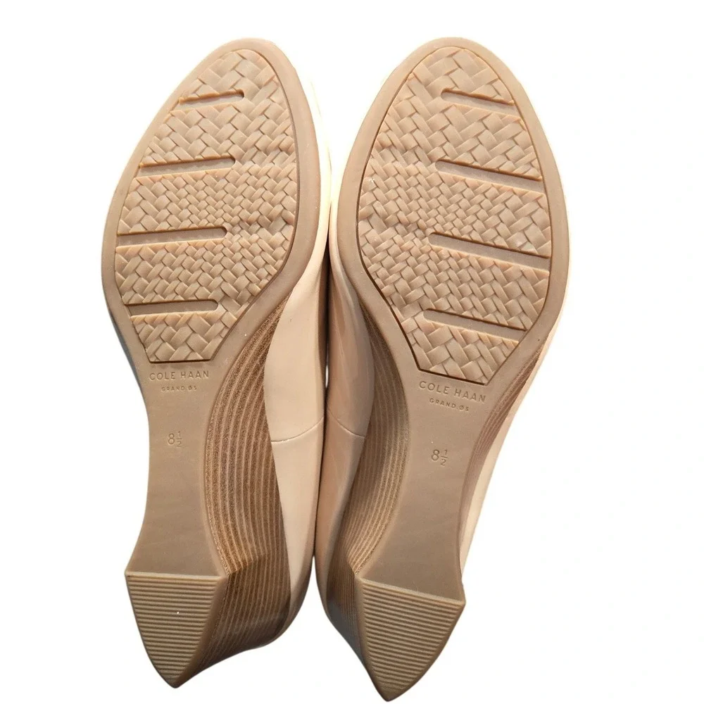 Cole Haan Grand.OS Nude Patent Leather Peep Toe Wedge Pumps Size 8.5 W06552